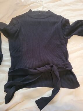 Ribbed Black Tie-Waist/open back Sweater
